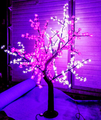 Светодиодное дерево "Сакура" Бело-розовое 1,5 м